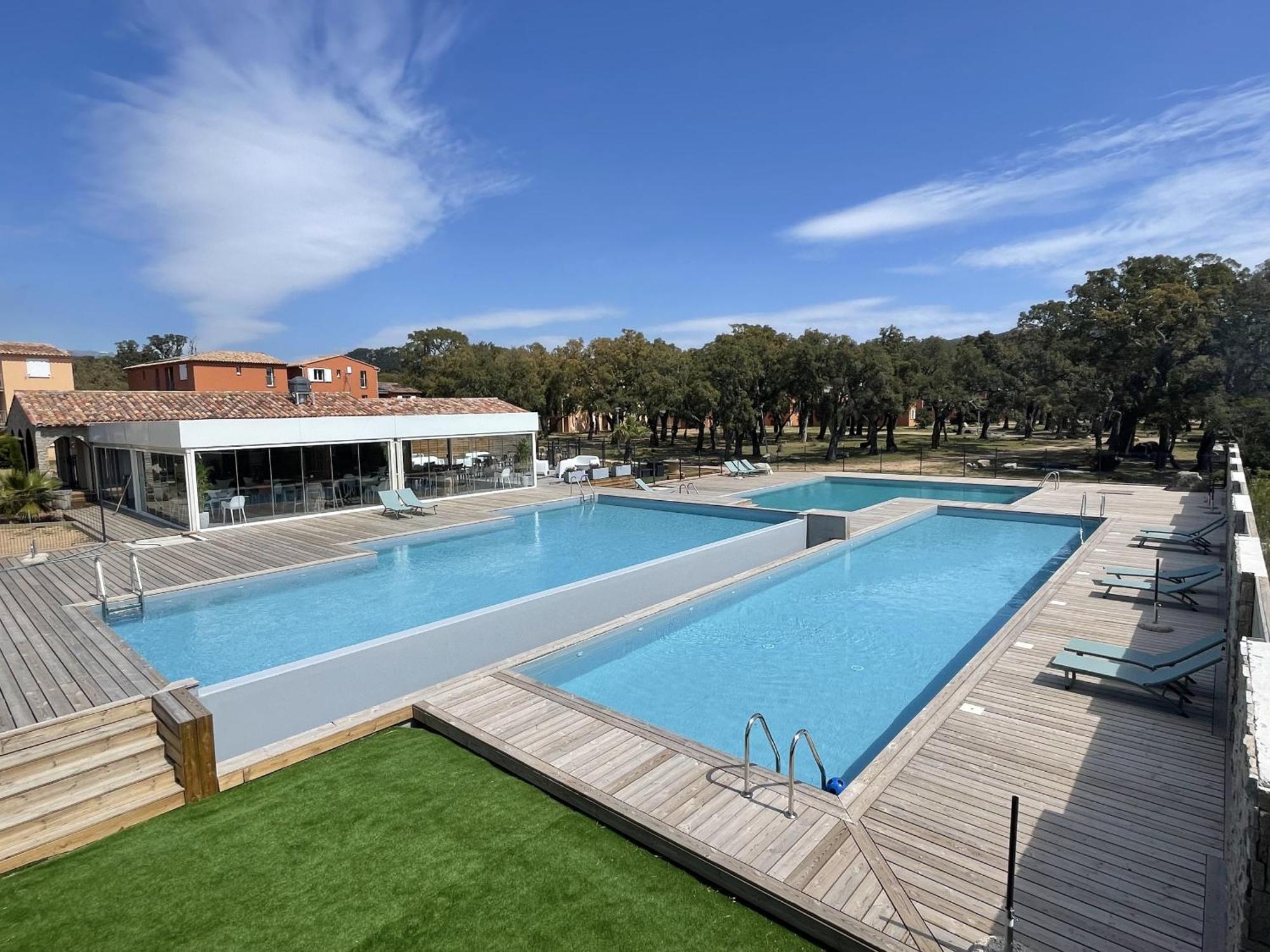 Residence Hoteliere Les Hameaux De Saint Cyprien 25 M2 Леччи Екстериор снимка