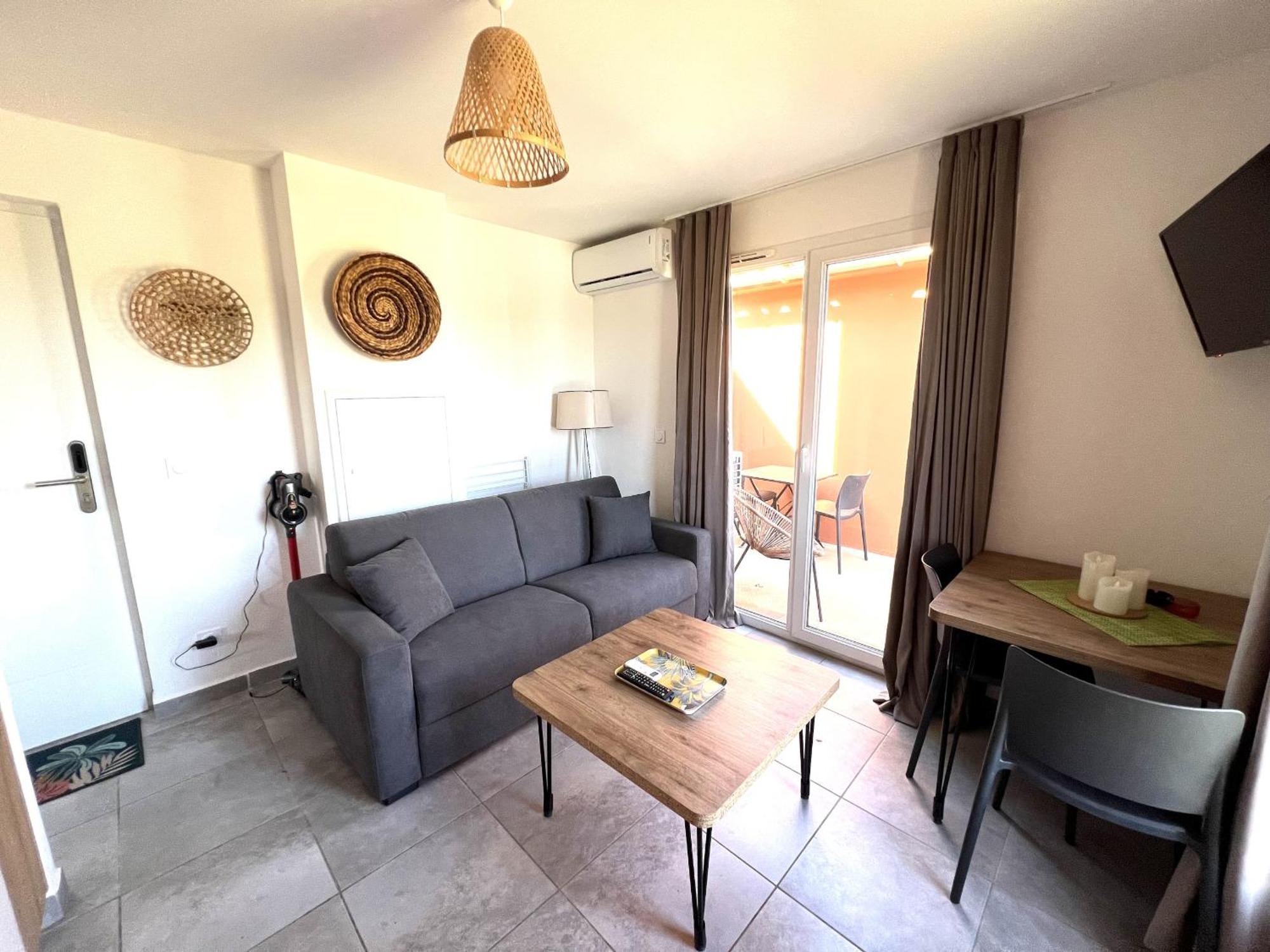 Residence Hoteliere Les Hameaux De Saint Cyprien 25 M2 Леччи Екстериор снимка