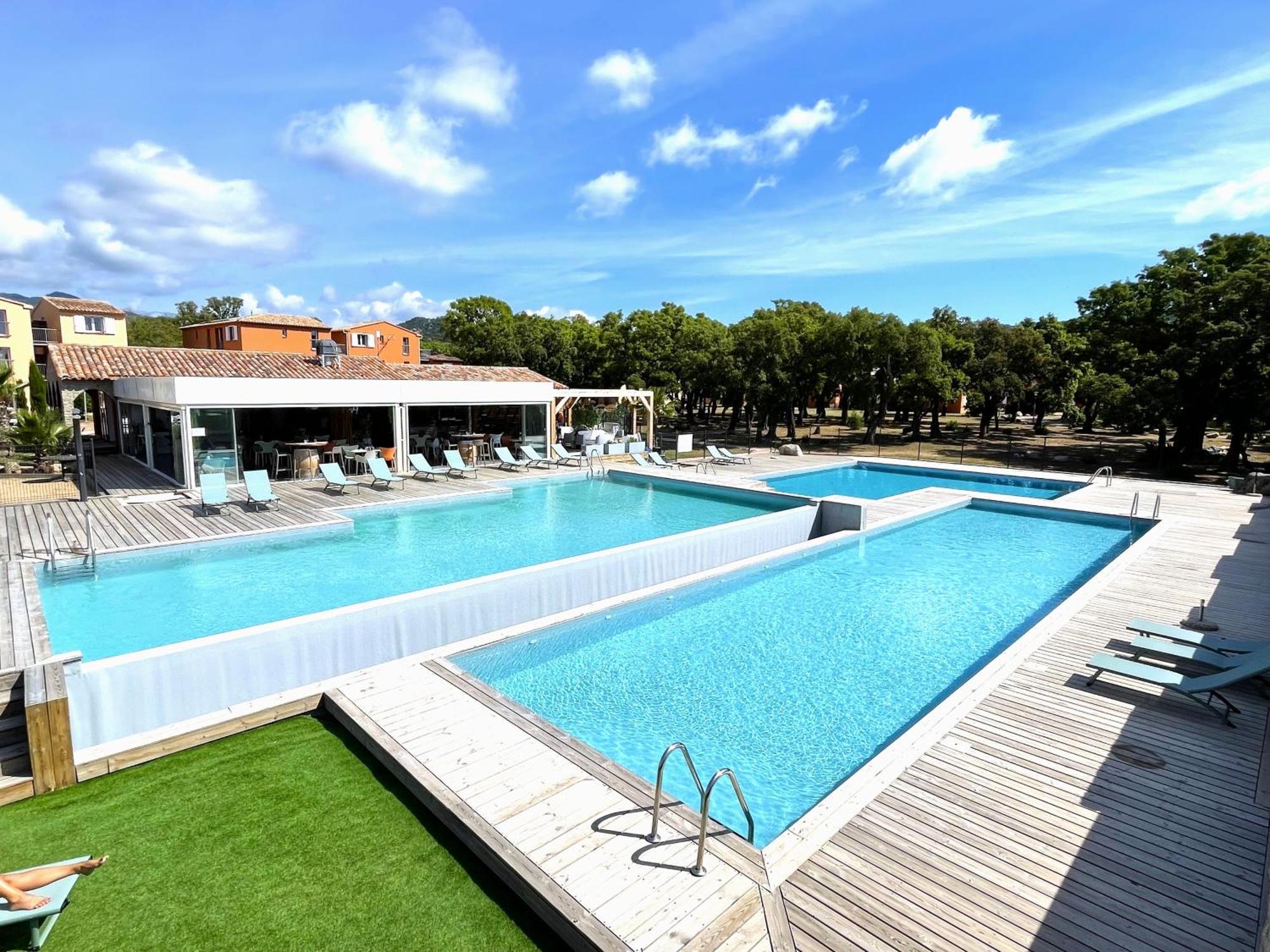 Residence Hoteliere Les Hameaux De Saint Cyprien 25 M2 Леччи Екстериор снимка