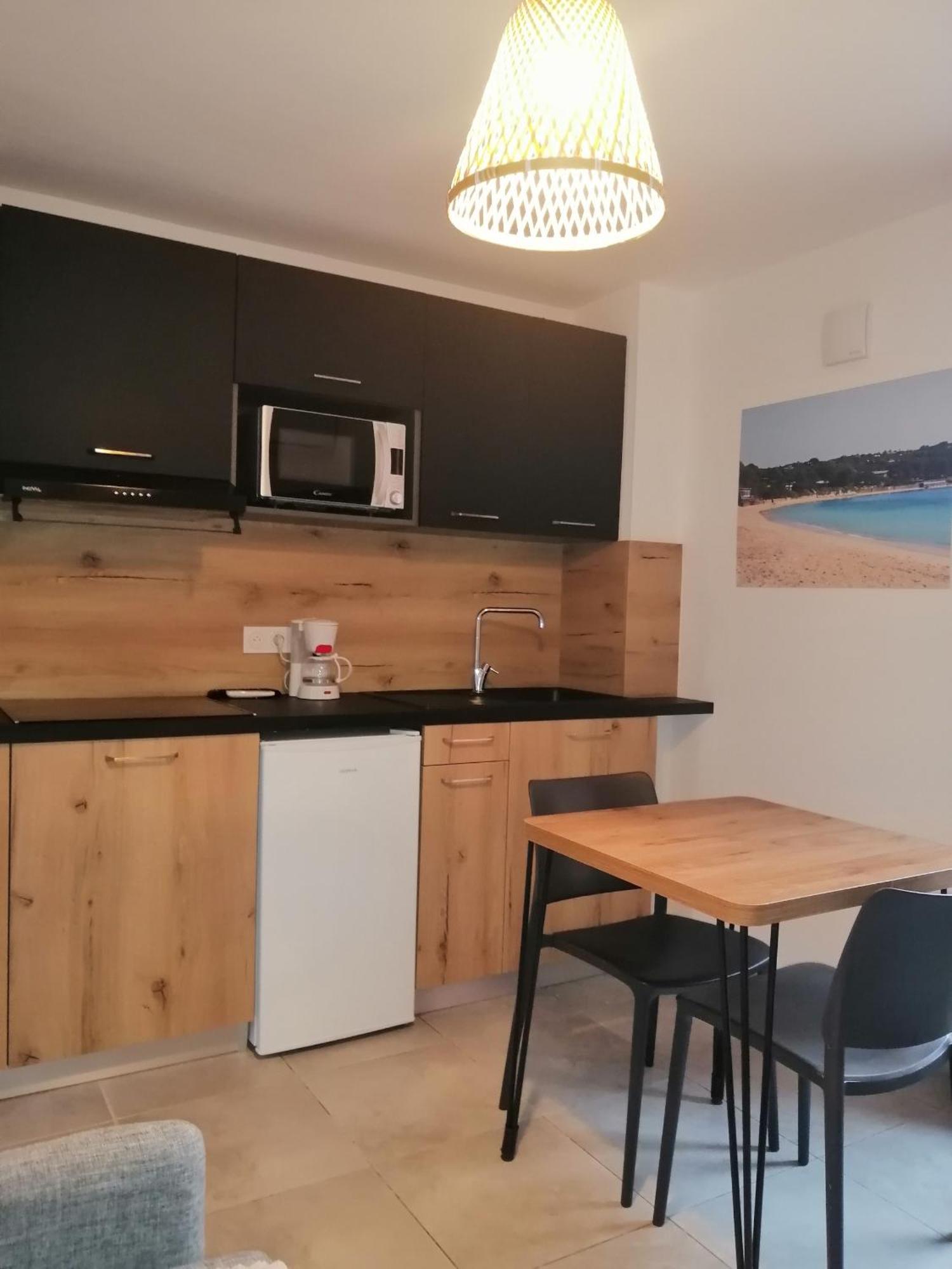 Residence Hoteliere Les Hameaux De Saint Cyprien 25 M2 Леччи Екстериор снимка